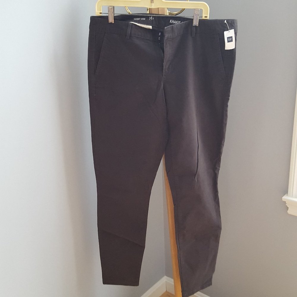 NWT GAP Charcoal gray khakis